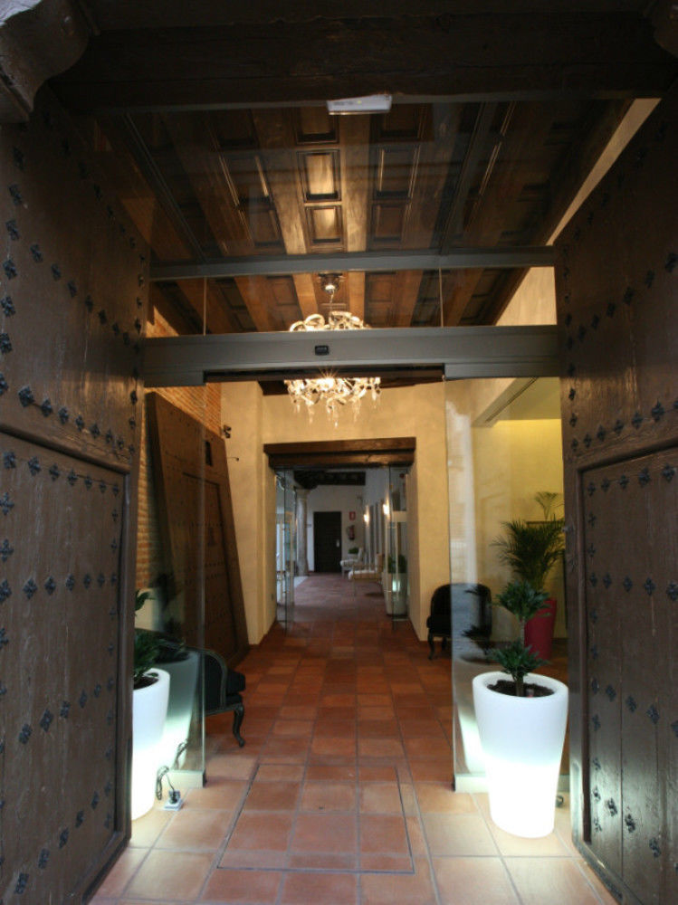Evenia Alcala Boutique Hotel Alcala de Henares Exterior photo