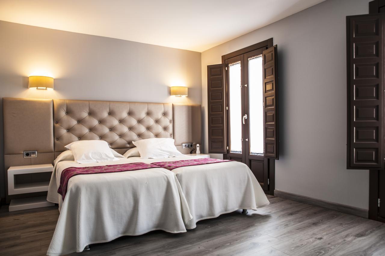 Evenia Alcala Boutique Hotel Alcala de Henares Exterior photo