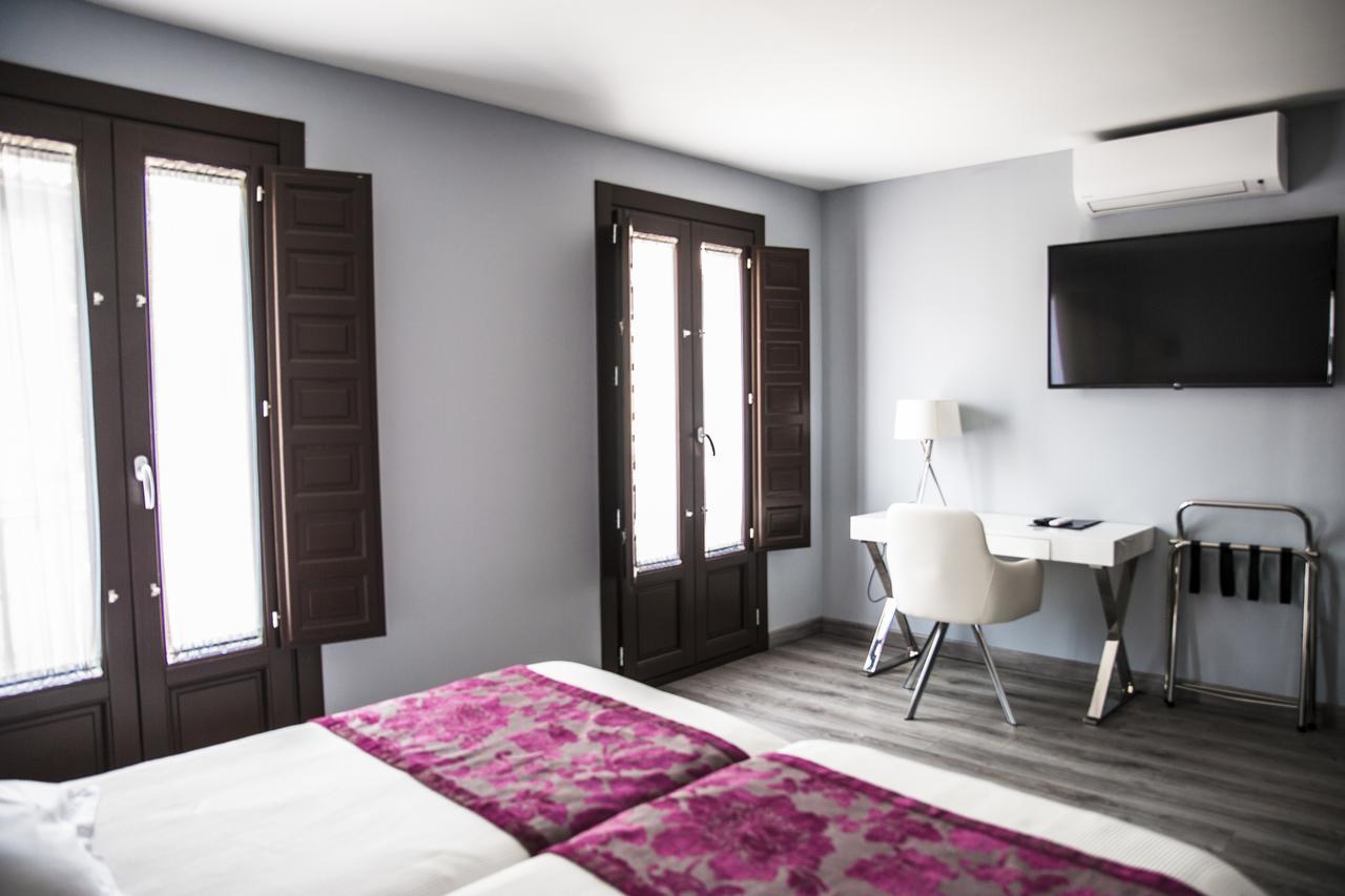 Evenia Alcala Boutique Hotel Alcala de Henares Exterior photo